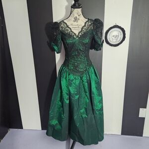 Alfred Angelo Emerald Green Lace Midi Dress